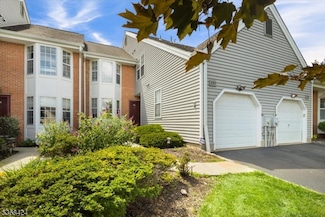 203 Zeppi Ln, West Orange, NJ 07052