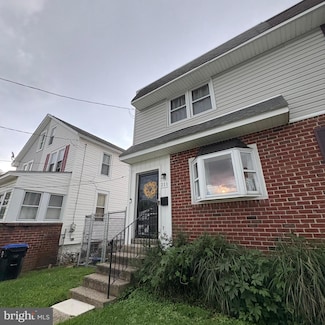 211 Johnson Ave, Upper Chichester, PA 19061