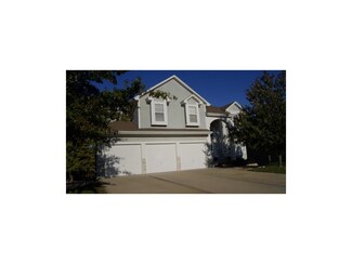 1215 N Glenview Ave, Independence, MO 64056