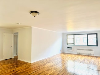 210 Atlantic Ave Unit A2C, Lynbrook, NY 11563