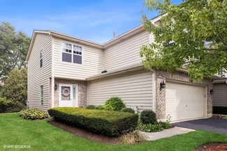 93 Townsend Cir, Naperville, IL 60565