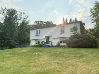 211 Hinckley Hill Rd, Carmel, ME 04419