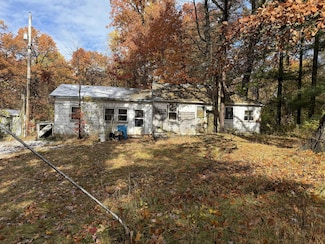 54483 Whitesell Dr, South Bend, IN 46628