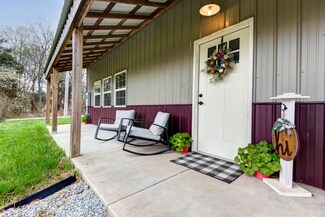 755 Highlandville Rd, Highlandville, MO 65669