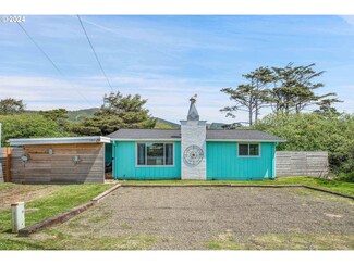 1702 Highway 101 N, Rockaway Beach, OR 97136