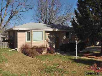 9606 Browne St, Omaha, NE 68134