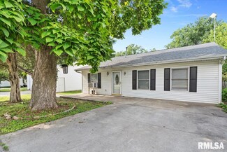 342 Interurban St, Auburn, IL 62615