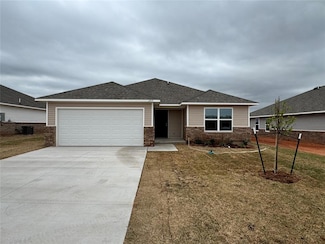 1212 E Stetson Ln, Mustang, OK 73064