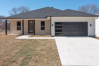 317 Coral Reef, Gun Barrel City, TX 75156
