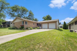 919 Calvary Ave NW, Grand Rapids, MI 49504