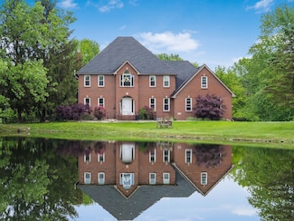 10241 Watkins Rd SW, Etna, OH 43062