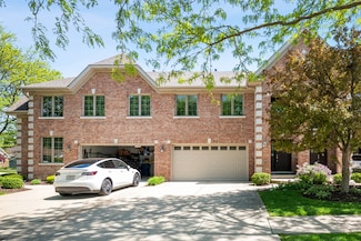 227 N Maple St Unit 227, Itasca, IL 60143