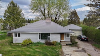 660 N Michigan Ave, Manton, MI 49663