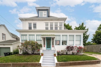 313 Kingwood St, Morgantown, WV 26501