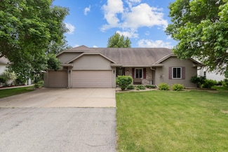 4719 W Grand Meadows Dr, Appleton, WI 54914