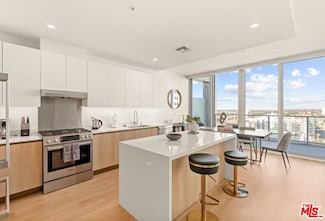 200 W Ocean Blvd Unit P1003, Long Beach, CA 90802