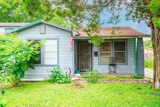 1222 Bloomington St, Corpus Christi, TX 78416