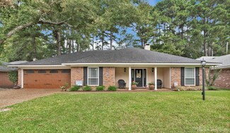 9933 Beaver Creek Dr, Shreveport, LA 71106