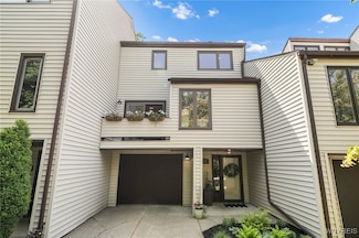 43 Tunbridge Walke, East Aurora, NY 14052