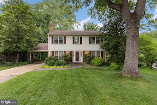 9830 Meadow Valley Dr, Vienna, VA 22181