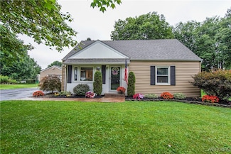 1010 Clearvue Dr, Alden, NY 14004