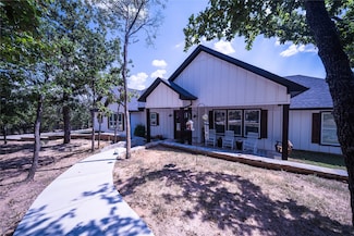 172 Mountain View Ct, Sunset, TX 76270