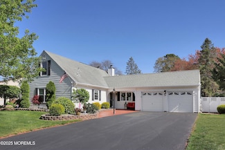 39 Snowdrift Ln, Howell, NJ 07731