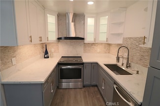 1602 N King St Unit E1, Santa Ana, CA 92706