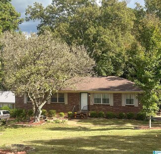 847 Cherokee Dr, Sylacauga, AL 35150