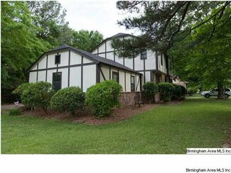 4169 Churchill Dr, Mountain Brook, AL 35213