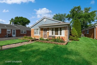 11704 S Troy Dr, Merrionette Park, IL 60803