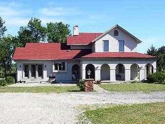 21871 Bradner Rd, Luckey, OH 43443