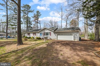 2 Royal Oaks Dr, Berlin, MD 21811