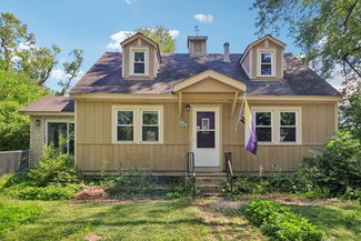 9 Arlington Rd, Fox Lake, IL 60020