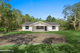 109 Ridge Ave, Crescent City, FL 32112