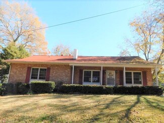 1702 Guyer St, High Point, NC 27265