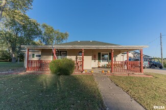 3058 Old 51 Rd, Sandoval, IL 62882