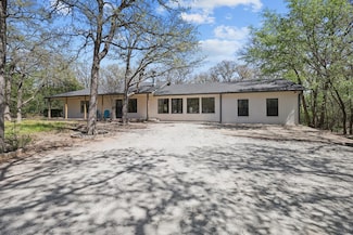 2446 Neely Trail, Valley View, TX 76272
