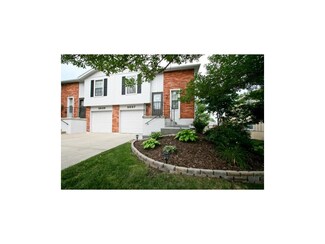 8637 N Hull Dr, Kansas City, MO 64154