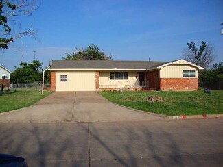 1525 NW 43rd St, Lawton, OK 73505