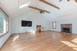 670 Mountain St, Sharon, MA 02067
