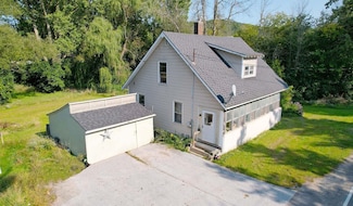 77 Lower Newton St, Saint Albans, VT 05478