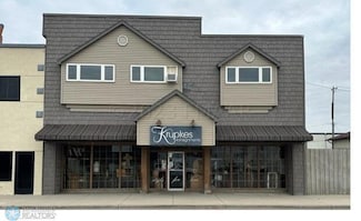 312 Dakota Ave, Wahpeton, ND 58075