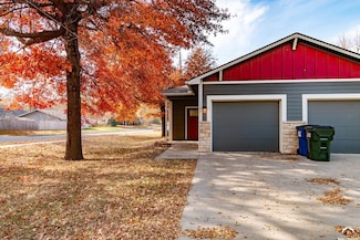 347 Florida St, Lawrence, KS 66044