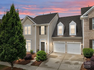 10217 Linksland Dr, Huntersville, NC 28078
