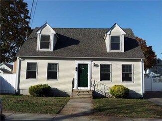 119 Cross St, Central Falls, RI 02863