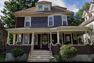 31 Rosedale St, Dorchester Center, MA 02124