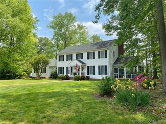 4557 Black Stump Rd, Weems, VA 22576