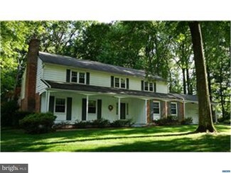 2646 Longwood Dr, Wilmington, DE 19810