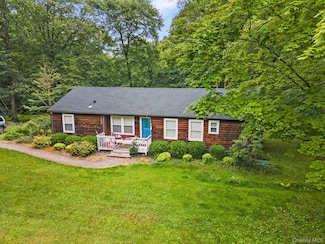 34 H Urban Dr, Clintondale, NY 12515